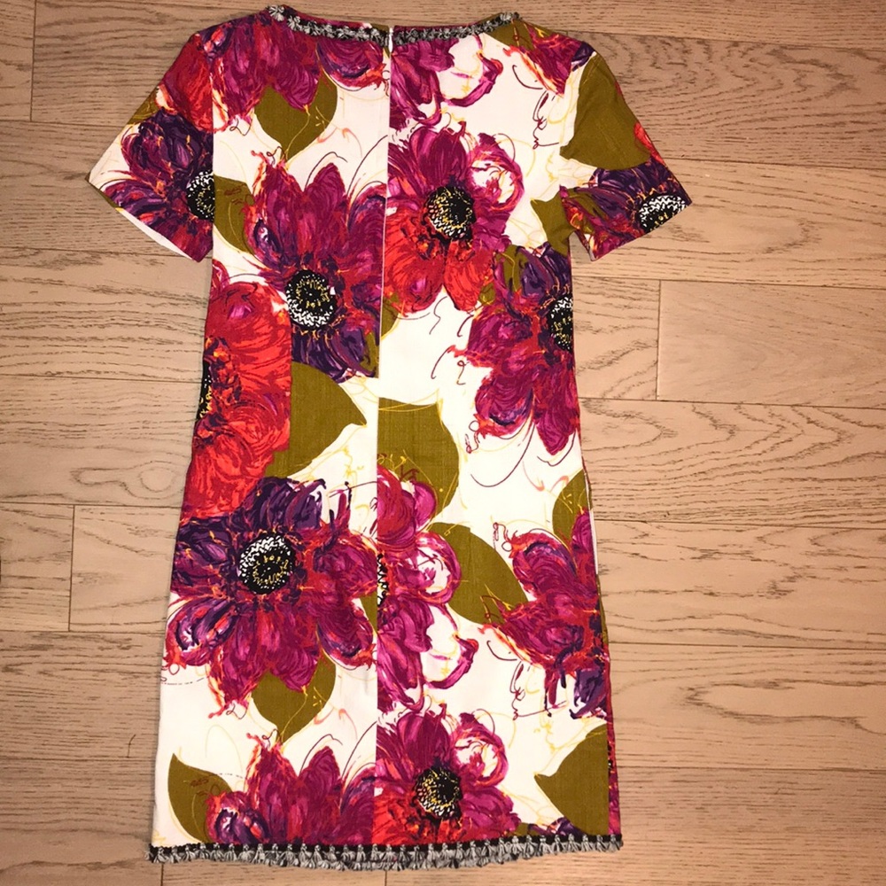 Dress - Picture 4 of 4